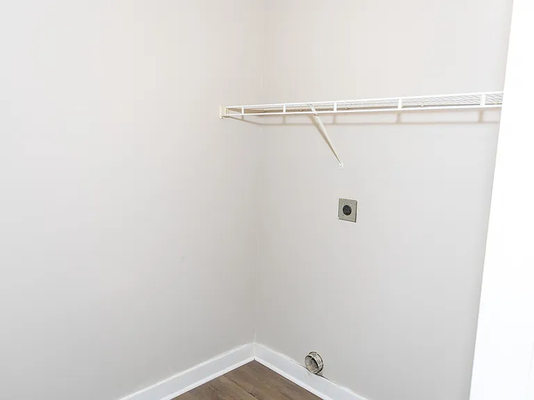 305 Todd St NW #210 — Photo 5