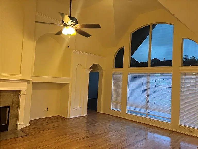 17707 Cypress Laurel St — Photo 7
