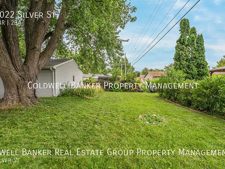 1022 Silver St — Photo 24
