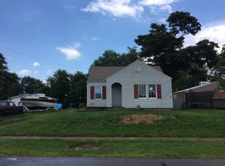 142 S State St, Frazeysburg, OH 43822