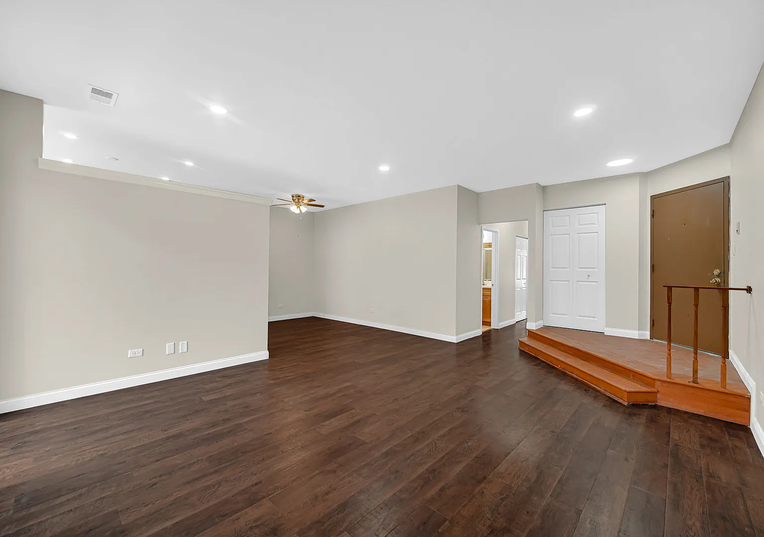 2 bed, 1000 sqft, $2,295 — Photo 4
