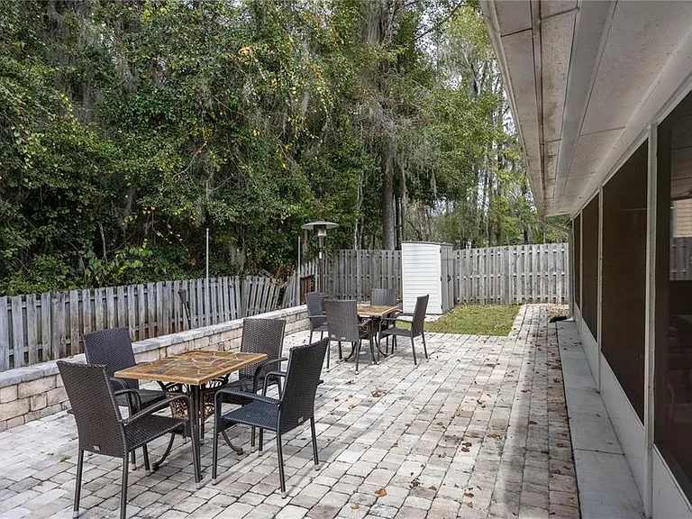 5504 NW 34th St — Photo 34
