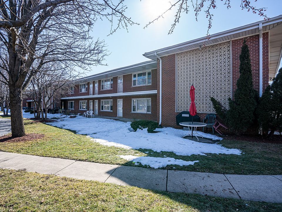 1st image of 145 Dover Dr APT 20