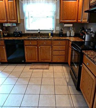 4th image of 20832 Scottsbury Dr