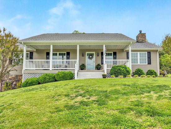 1942 Capital Hill Rd, Moneta, VA 24121