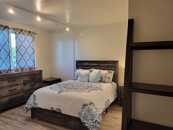 3rd image of 355 Kalanianaole St #301-1