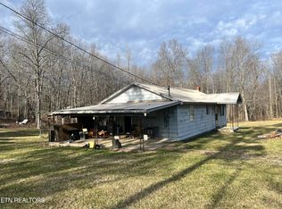 109 Concord Ln E, Robbins, TN 37852