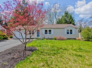 17 Brigham Rd, South Hadley, MA 01075