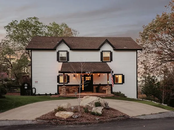 1498 Deer Way, Lake Arrowhead, CA 92352