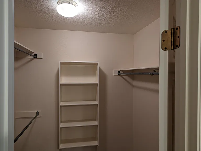 2030 N Hailey Dr — Photo 11
