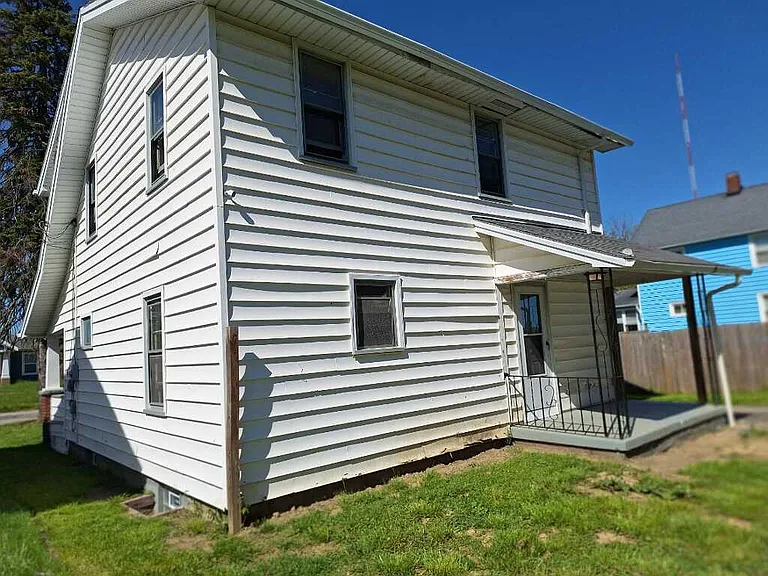 417 S Market St — Photo 14