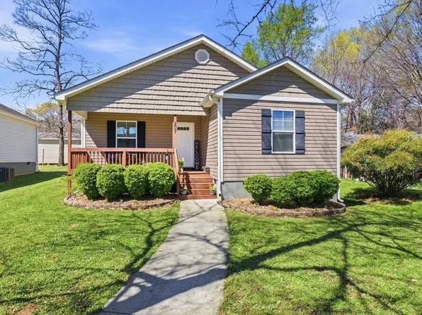 207 Ridgeway Dr, Greenville, SC 29607