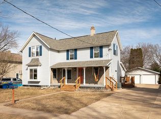 410 E Gillette St, Viroqua, WI 54665