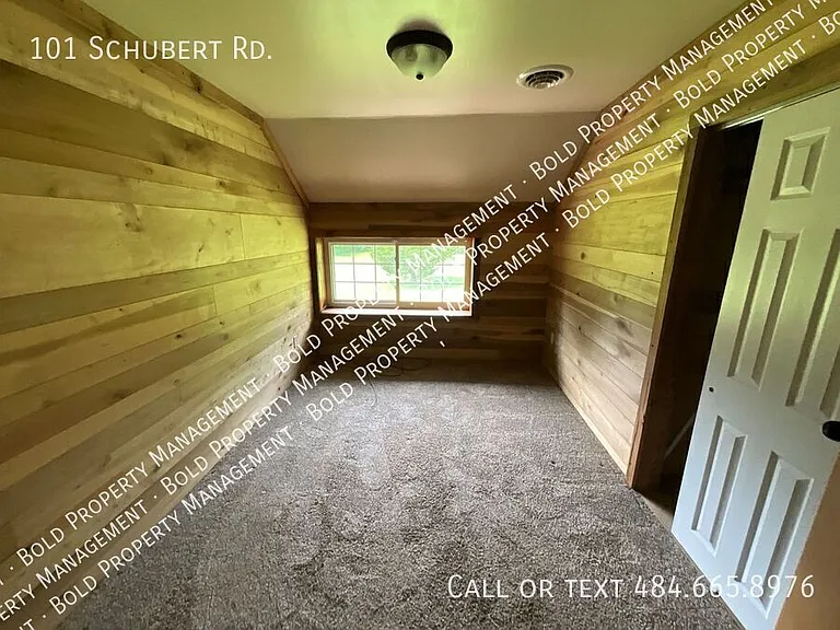 101 Schubert Rd — Photo 30