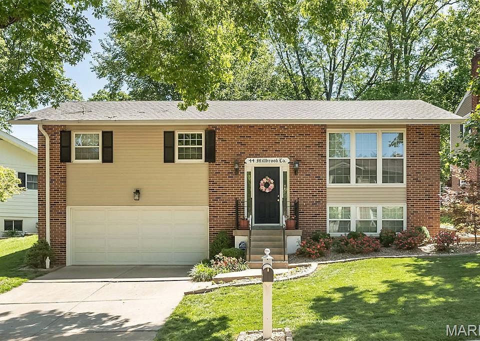 1st image of 44 Millbrook Ln
