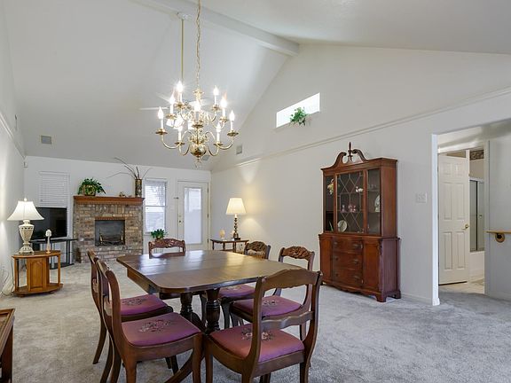 4th image of 119 Georgia Pl