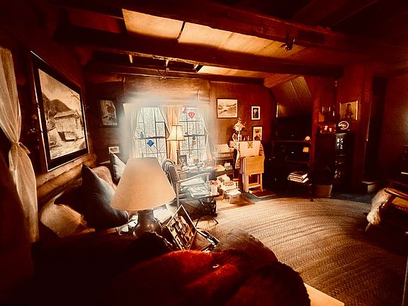 5th image of 2527 Smithtown Rd