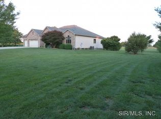 112 Prairie Manor Dr, Edwardsville, IL