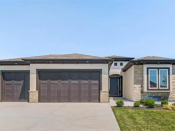 25246 W 112th Ter, Olathe, KS 66061