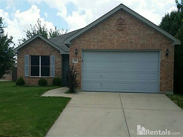 1st image of 725 Eagle Dr