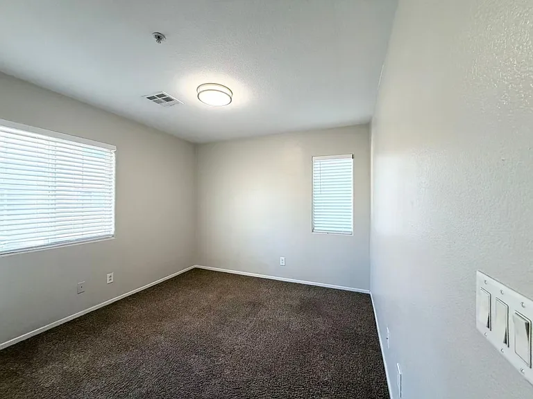 9169 Conquest Ct — Photo 10