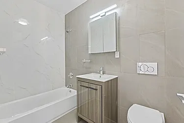 Rented by Thomas Lipovetsky, LREB