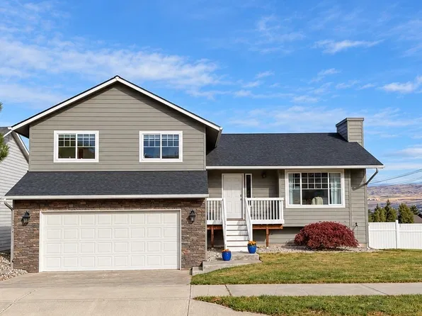 576 Saddle Rock Loop, Wenatchee, WA 98801