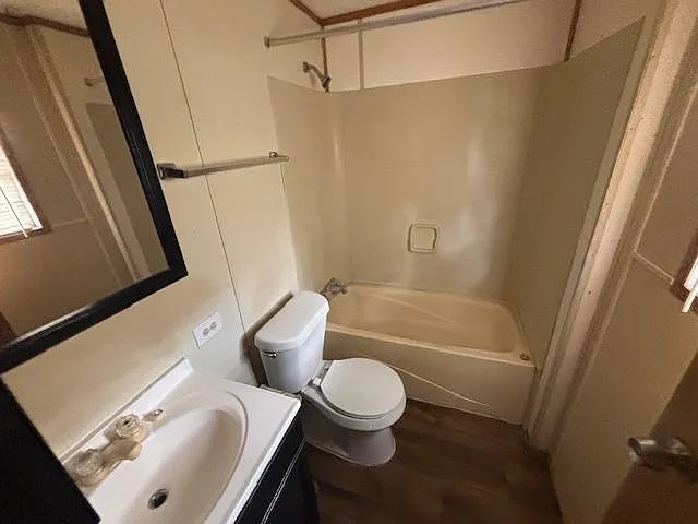 Unit Photo