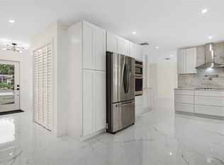 5900 SW 17th St, Fort Lauderdale, FL 33317