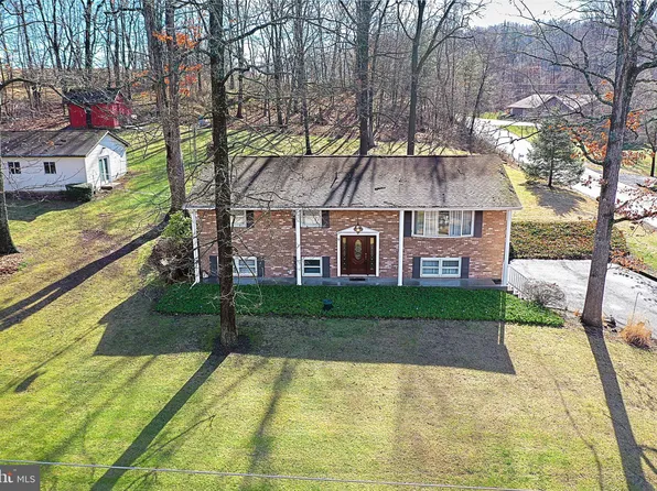 895 School House Rd, Aspers, PA 17304