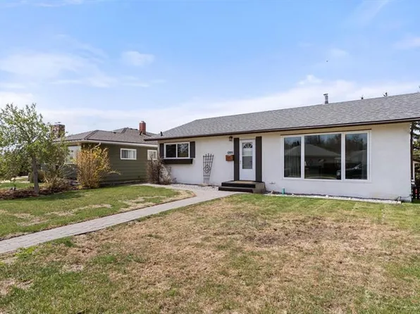 4904 E 58th St, Camrose, AB T4V 2G4