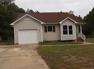 214 Sprucepine Dr, Raeford, NC 28376