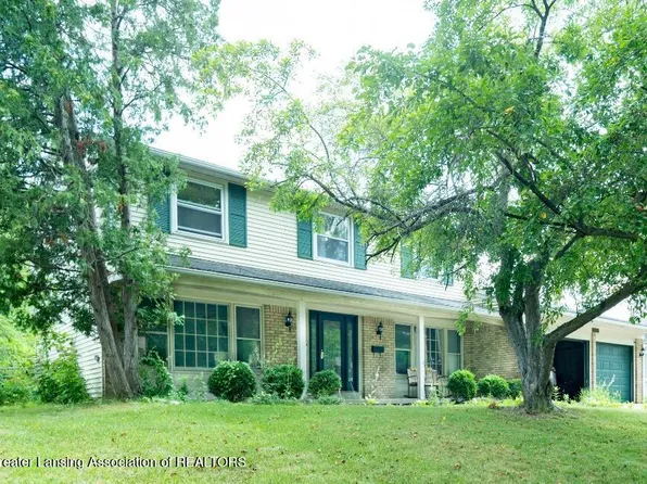 3715 Glasgow Dr, Lansing, MI 48911