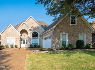 3473 E Enclave Dr, Southaven, MS 38672
