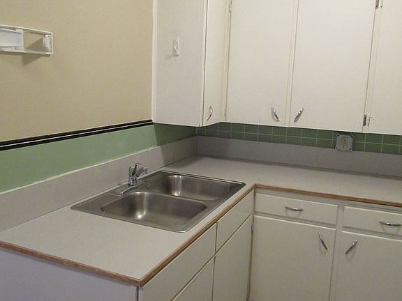 5th image of 316 E 4th Ave APT 4