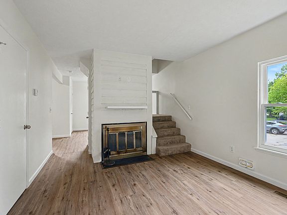 3rd image of 7711 Brams Hill Dr