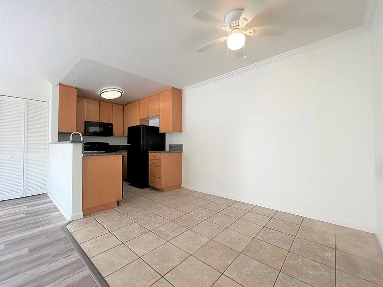 Rancho Coronado Condos — Photo 35