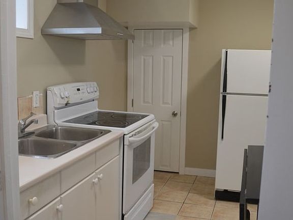 2nd image of 3815 Charleswood Dr NW