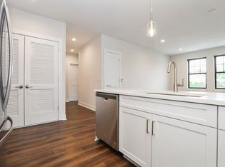 110 Market St APT 201, Saddle Brook, NJ 07663