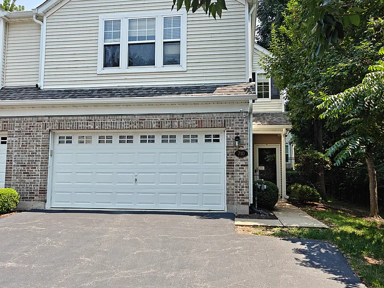 710 Kingston Terrace Ct — Photo 24
