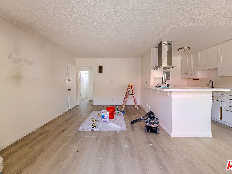 1st image of 1426 S Orange Grove Ave APT 8