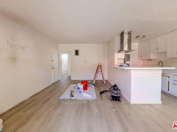 1426 S Orange Grove Ave APT 8, Los Angeles, CA 90019