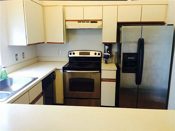 5th image of 612 Lincoln Ct