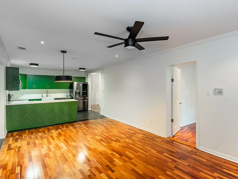 159 Flat Shoals Ave SE — Photo 4