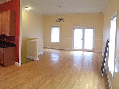 2nd image of 3106 W Arthington St #3