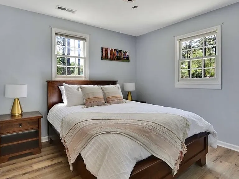 5490 Eastwind Rd #B — Photo 1