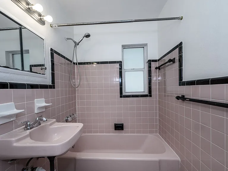 510 Sharon Cir — Photo 21