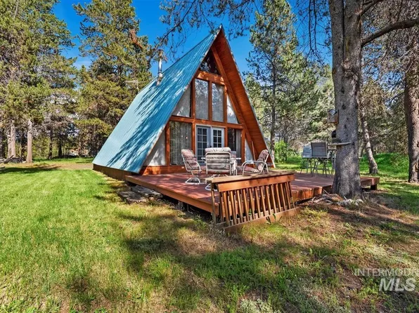 37 W Prospectors Dr, Cascade, ID 83611