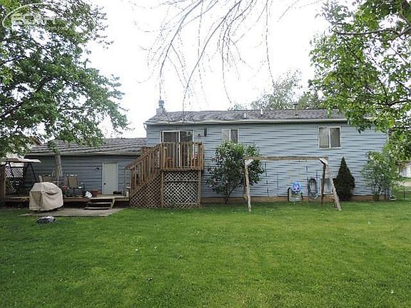 2nd image of 6105 Thorncliff Dr