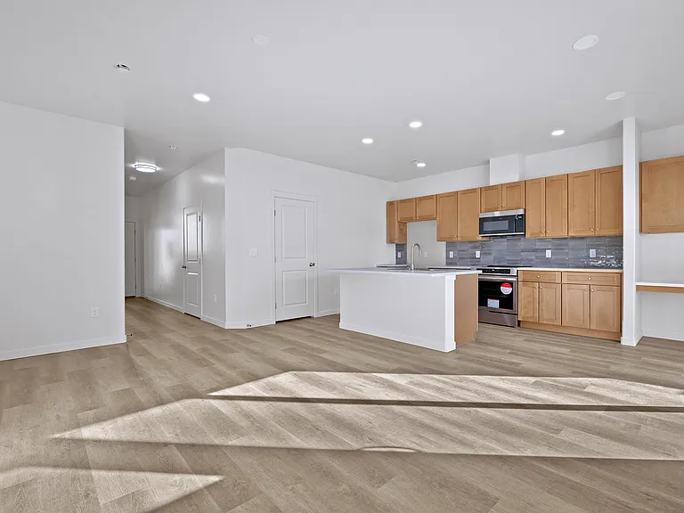 2773 Caspain Way #B — Photo 18